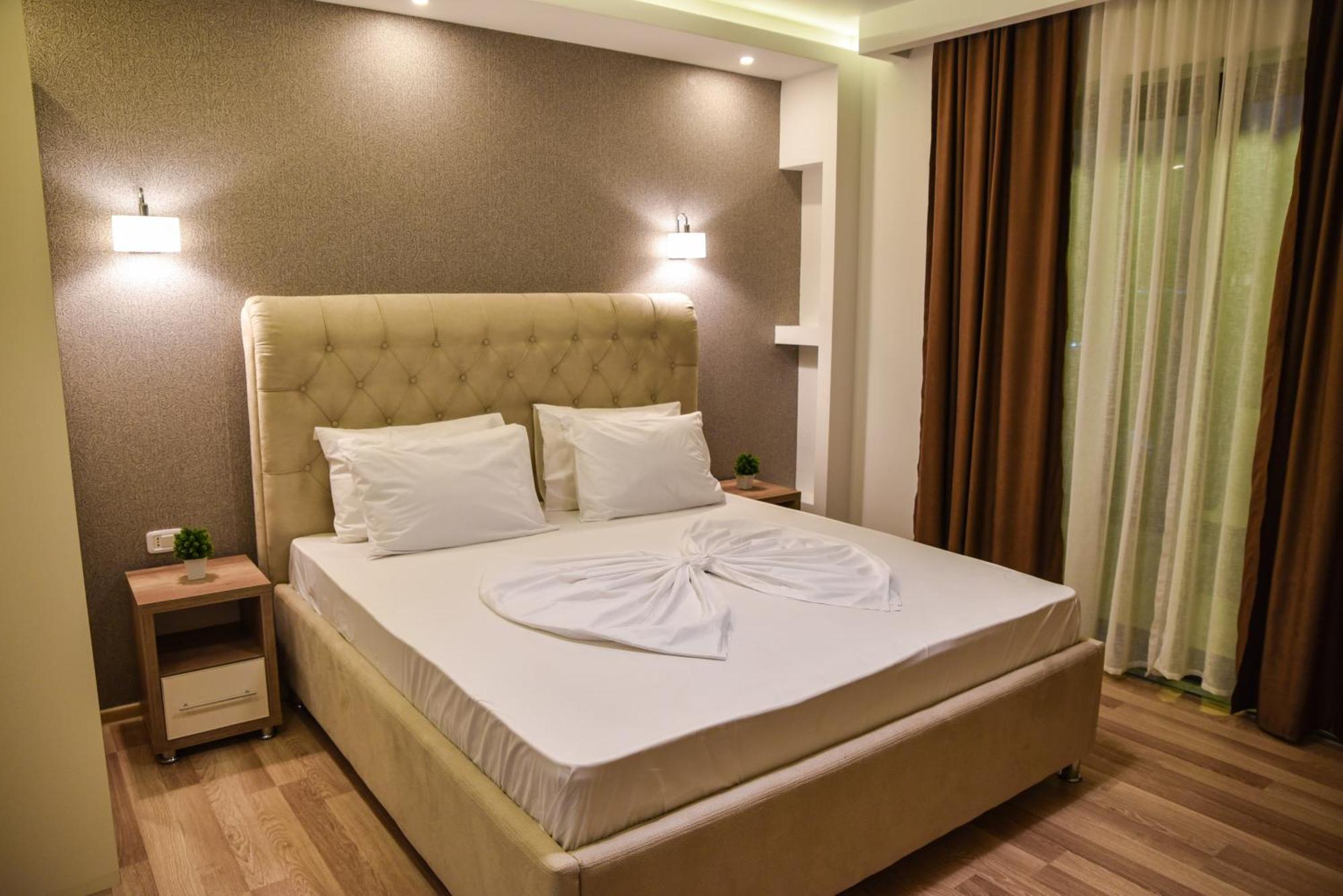 Hotel Evropa Ulcinj Exterior foto